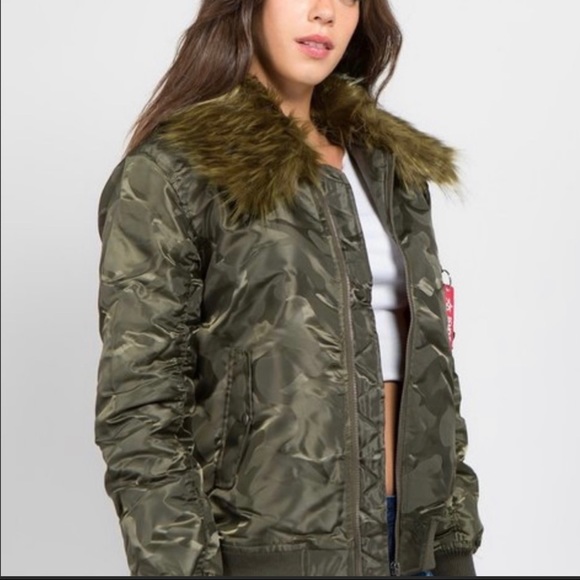 Super cute brand new camouflage bomber jacket - Picture 5 of 5